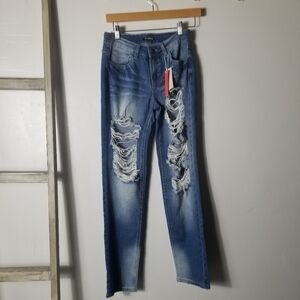 NWT FLAMINGO DISTRESSED JEANS SIZE SMALL